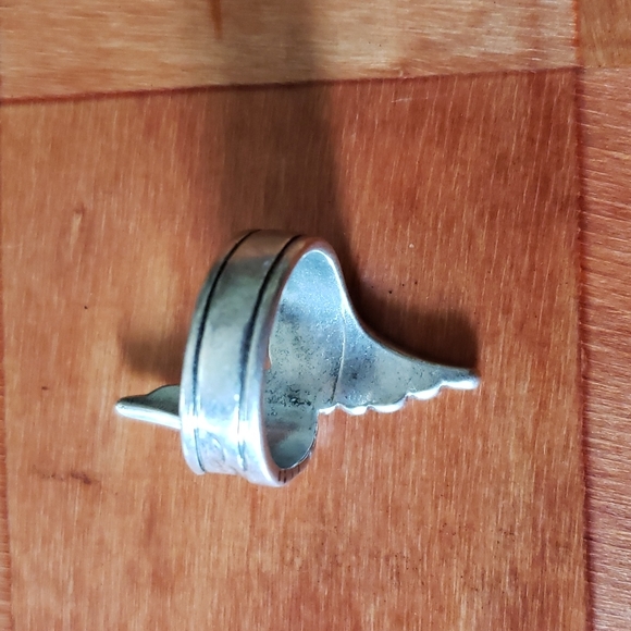 Vintage Silvertone Wing s Ring Size 7 - Picture 2 of 4